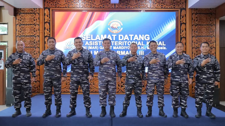 dalam Rangka Safari Teritorial, Waaster Berkunjung ke Koarmada III