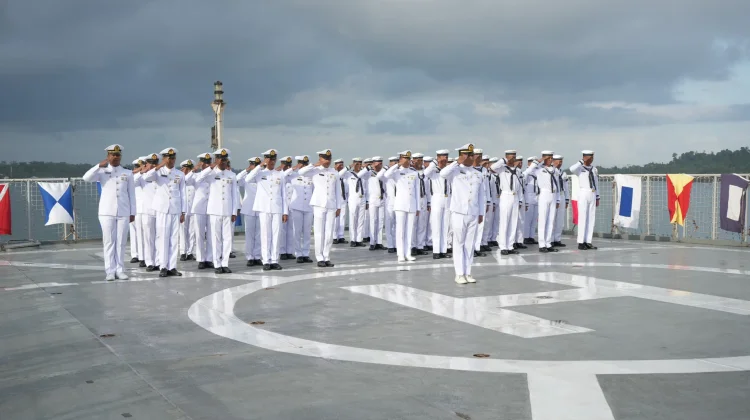 Dansatfib Koarmada III Pimpin Sertijab Komandan KRI Teluk Weda-526