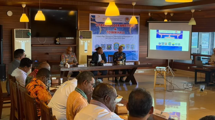 Berita Foto - Kapolda PBD Hadiri Stakeholder Meeting Percepatan ...