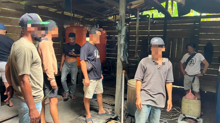 Satresnarkoba Polresta Sorong Kota Ungkap Tempat Produksi Miras Lokal