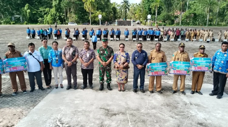 Momen Penyerahan Dana Kampung di Wilayah Kabupaten Sorong Selatan