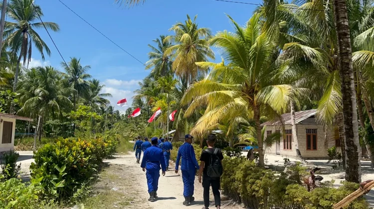 Ditpolairud Polda PBD Laksanakan Sambang Nusa Presisi di Pulau Soop