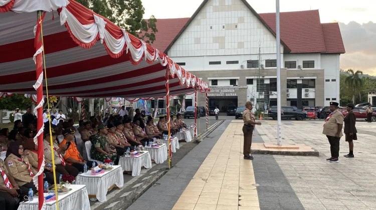 Gubernur Elisa Lepas Kontingen Pramuka ke Jamnas
