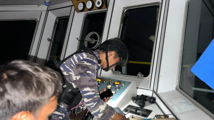 Koarmada III Berhasil Gagalkan Dugaan Pelanggaran Pengangkutan Kayu Log