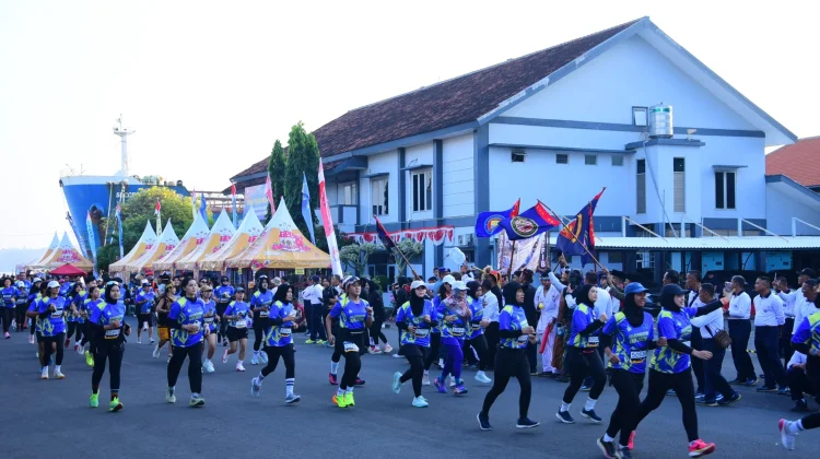 Ketua Umum Jalasenastri, Melepas Jalasenastri Run 2026