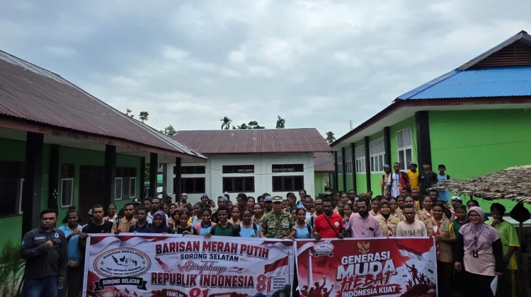 Sosialisasi dan Penyerahan ATK oleh Barisan Merah Putih Sorong Selatan