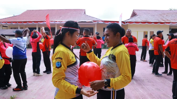 Semarak Sambut HUT RI ke-81 dan HUT Polwan ke-78, Polda PBD Laksanakan Jalan Santai