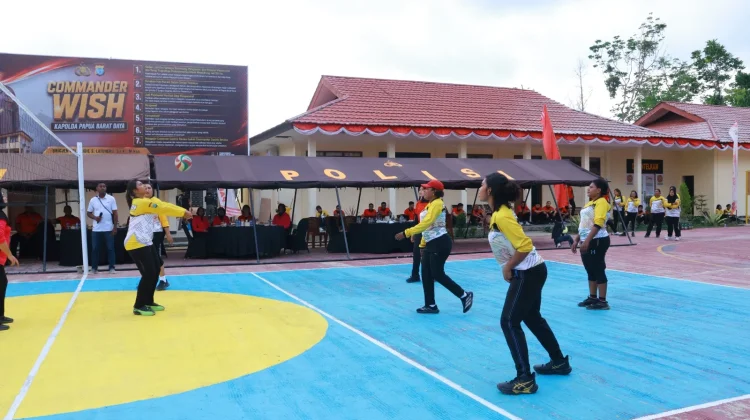 Semarak Sambut HUT RI ke-81 dan HUT Polwan ke-78, Polda PBD Laksanakan Jalan Santai