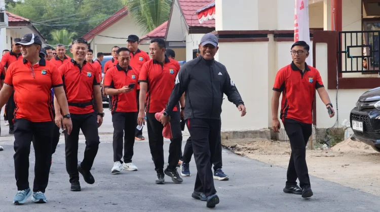 Semarak Sambut HUT RI ke-81 dan HUT Polwan ke-78, Polda PBD Laksanakan Jalan Santai