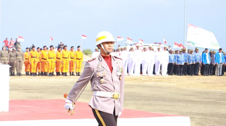 Kapolda PBD Hadiri Upacara HUT ke-81 Kemerdekaan RI di Pantai Reklamasi