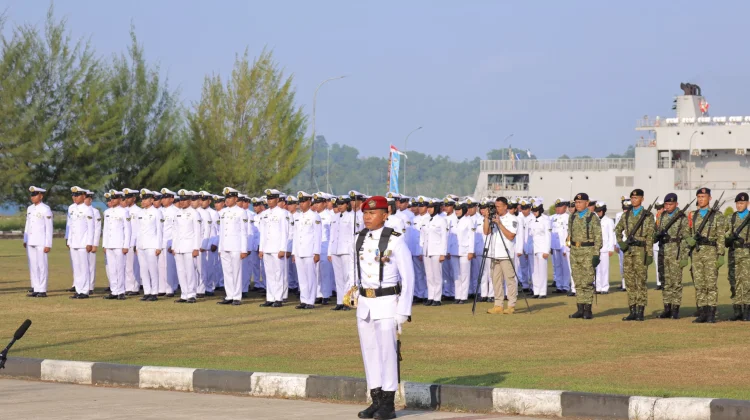 Koarmada III Laksanakan Upacara Peringatan HUT Ke-81 Kemerdekaan RI