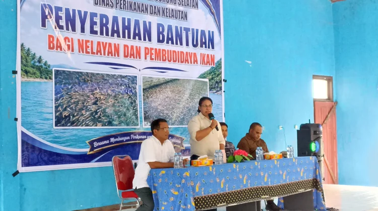 Penyerahan Bantuan Benih Ikan oleh Dinas Perikanan dan Kelautan Sorong Selatan