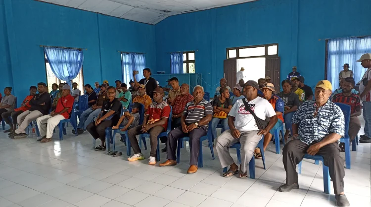Penyerahan Bantuan Benih Ikan oleh Dinas Perikanan dan Kelautan Sorong Selatan