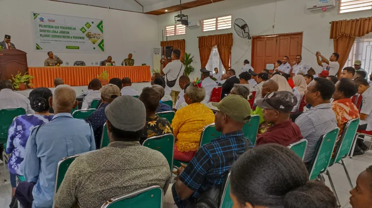 Pelantikan Pejabat Administrator dan Pengawas Dilingkungan Pemerintah Sorsel