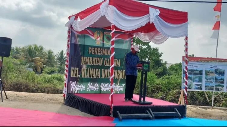 Permudah Akses Warga, Pangdam XVIII/Kasuari Resmikan Jembatan Garuda Merah Putih