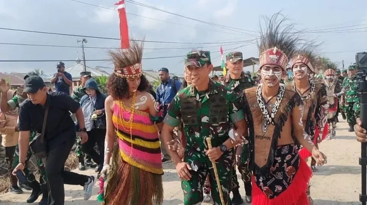 Permudah Akses Warga, Pangdam XVIII/Kasuari Resmikan Jembatan Garuda Merah Putih