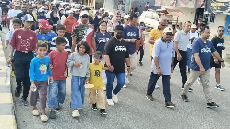 Perbankan Jalan Santai Meriahkan HUT Kabupaten Sorong Selatan dan HUT RI
