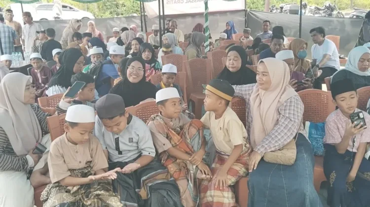 Kegiatan Bakti Sosial Sunatan Massal Yayasan Annur Teminabuan