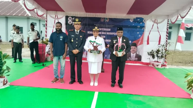 Kegiatan Penyerahan SK Remisi Umum Bagi Warga Binaan Lapas Kelas III Teminabuan
