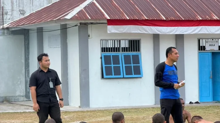 Kalapas Teminabuan Pimpin Langsung Kegiatan Mapenaling WBP Pindahan