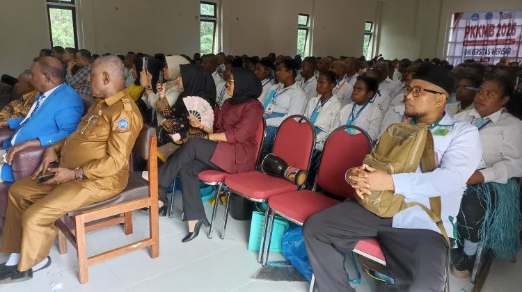 Pembukaan PKKMB Universitas Werisar Sorong Selatan