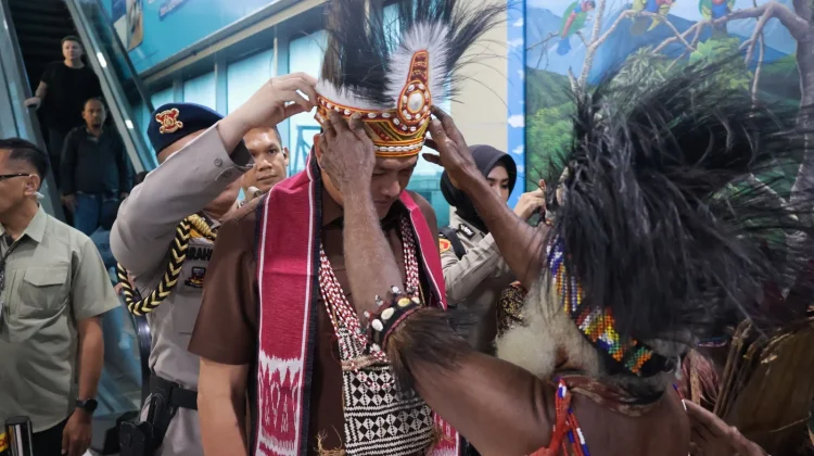 Brigjen Pol. Hengki Haryadi Tiba di Sorong. Disambut Wakapolda dan Forkopimda