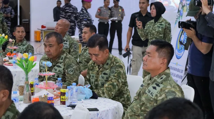 Koarmada III Ikuti Vicon Donor Darah dalam Rangka HUT ke-81 TNI