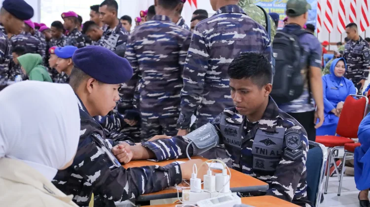 Koarmada III Ikuti Vicon Donor Darah dalam Rangka HUT ke-81 TNI