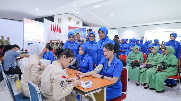 Koarmada III Ikuti Vicon Donor Darah dalam Rangka HUT ke-81 TNI