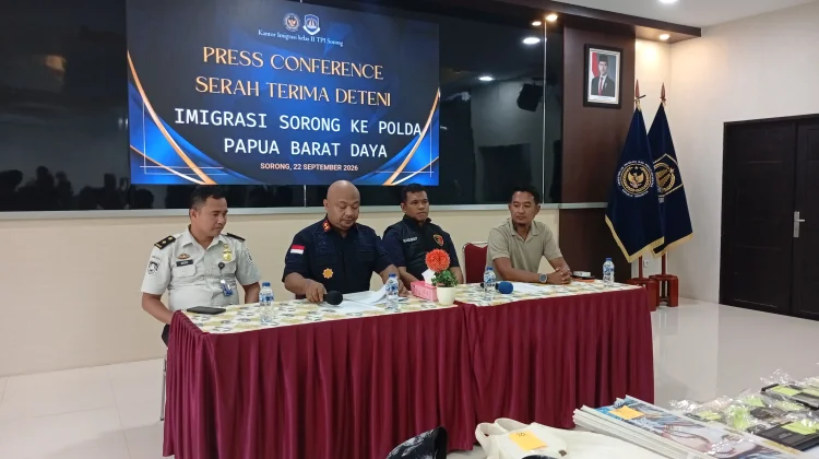 usai Diperiksa Imigrasi, WS Diserahkan ke Polisi