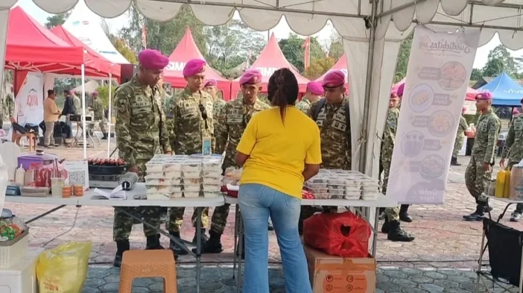 Semarak HUT ke-81 TNI, Pasmar 3 Hadirkan Bazar Murah untuk Prajurit dan Warga Sorong