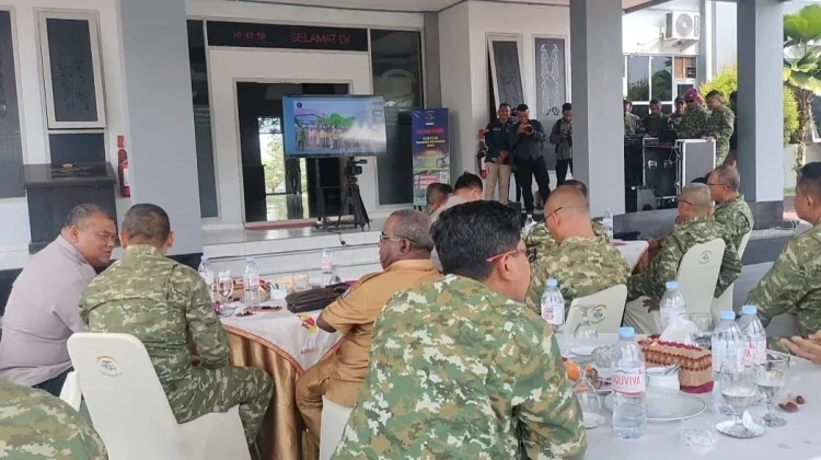 HUT Ke-81 TNI, Danpasmar 3 Ikuti Vicon Bazar Murah untuk Masyarakat