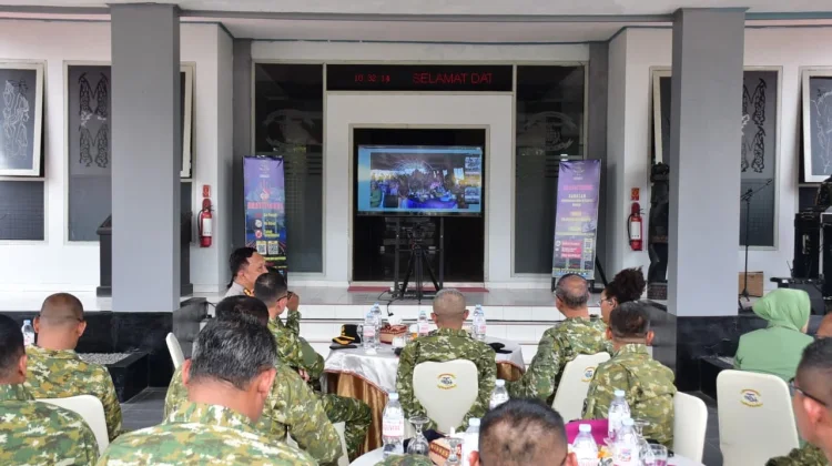 HUT Ke-81 TNI, Danpasmar 3 Ikuti Vicon Bazar Murah untuk Masyarakat