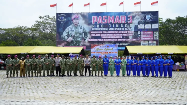 HUT Ke-81 TNI, Danpasmar 3 Ikuti Vicon Bazar Murah untuk Masyarakat