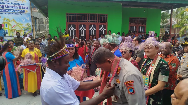 Wakapolda PBD Hadiri Peresmian dan Pentabisan Gedung Gereja GKI Agape Waigo