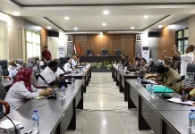 Komisi IV DPRP PBD Tunda Rapat Dengar Pendapatan Pedagang OAP