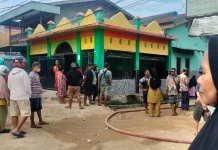 Si Jago Merah Melahap Ratusan Rumah Warga di Klademak II Pantai