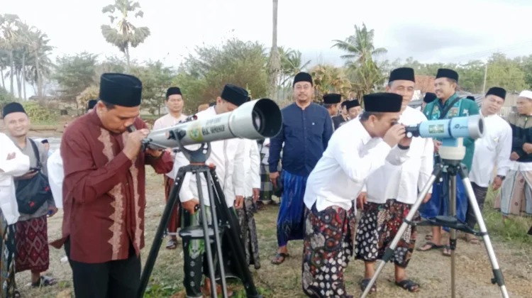 Kemenag Sumenep Pantau Hilal di Pantai Taneros Ambunten