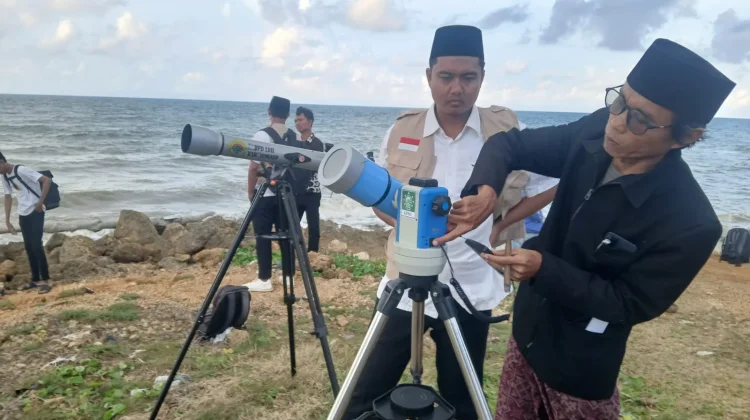 Kemenag Sumenep Pantau Hilal di Pantai Taneros Ambunten