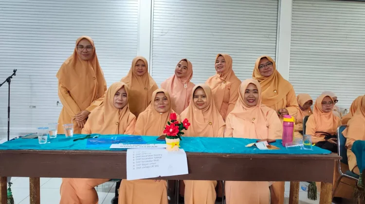 Kawat Bulu Jadi Karya, Ibu-ibu Semangat Belajar