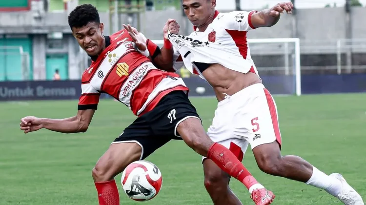 Perjuangan Pemain Madura United di Babak Pertama  Lawan Bali United