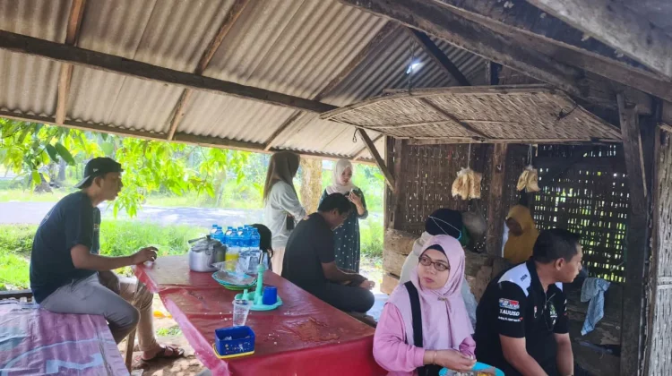 Nasi pocong, Kuliner Unik di desa Batang-Batang Sumenep