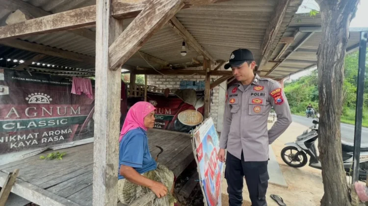 Patroli Sambang Desa Jaga Kondusivitas Batuputih