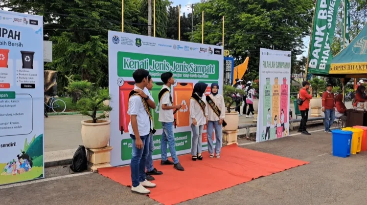 DLH Sumenep Ajak Pelajar Peduli Lingkungan Melalui Edukasi Sampah