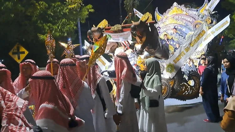 Pawai Muharram SMPIT Al Hidayah Semarakkan Gema Muharram 1448 Hijriyah