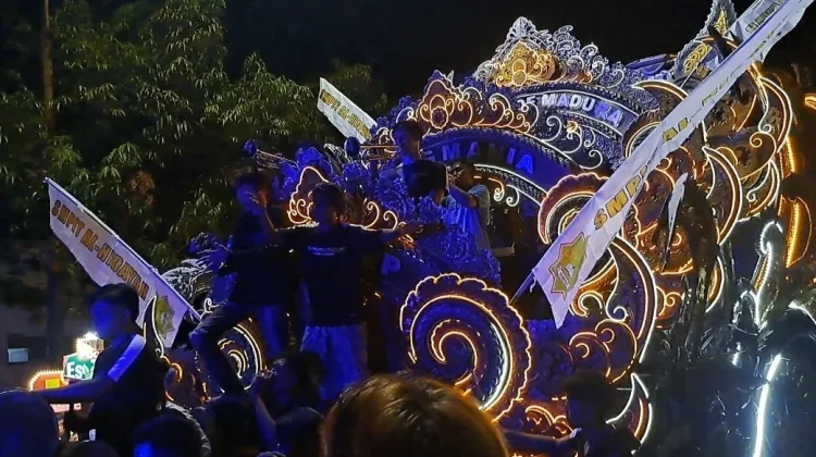 Pawai Muharram SMPIT Al Hidayah Semarakkan Gema Muharram 1448 Hijriyah