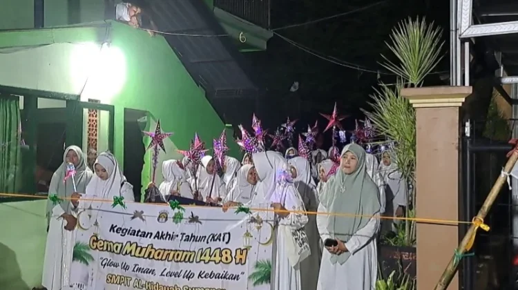 Pawai Muharram SMPIT Al Hidayah Semarakkan Gema Muharram 1448 Hijriyah