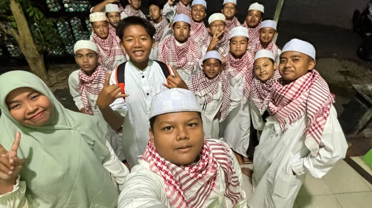 Pawai Muharram SMPIT Al Hidayah Semarakkan Gema Muharram 1448 Hijriyah
