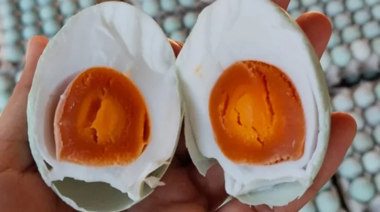 Telur Asin Masir Sumenep Diminati Luar Daerah