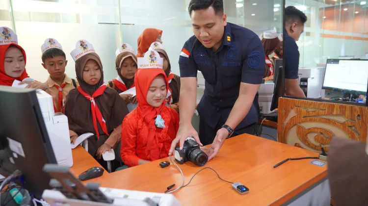 Siswa SDN Panglegur 3 Belajar Keimigrasian di Imigrasi Pamekasan